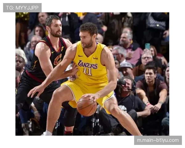 雄鹿大洛佩斯年龄与移动速度 内线换防外线能力面临严峻考验