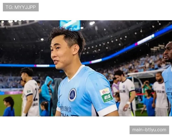 戴伟浚角球助攻展现脚法 深圳定位球成破密集防守手段 戴伟浚角球助攻展现脚法 深圳定位球成破密集防守手段