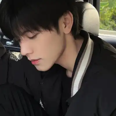 罗榆泽